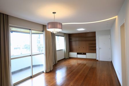 Sala de apartamento para alugar com 4 quartos, 150m² em São Pedro, Belo Horizonte