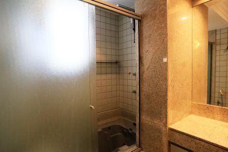 Apartamento para alugar com 150m², 4 quartos e 2 vagasBanheiro da Suíte
