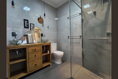 Banheiro da Suíte de casa para alugar com 2 quartos, 110m² em Barra da Lagoa, Florianópolis