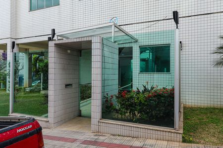 Apartamento para alugar com 95m², 4 quartos e 2 vagasFachada e portaria