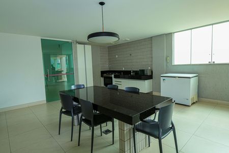 Apartamento para alugar com 95m², 4 quartos e 2 vagasÁrea comum - Cozinha
