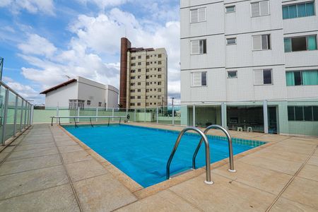 Apartamento para alugar com 95m², 4 quartos e 2 vagasÁrea comum - Piscina
