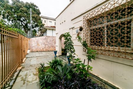 Casa para alugar com 1000m², 9 quartos e 10 vagas Casa para alugar com 1000m², 9 quartos e 10 vagasÁrea externa