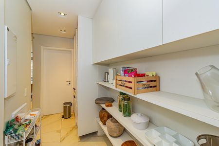 Apartamento para alugar com 167m², 3 quartos e 3 vagasDespensa