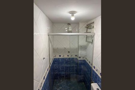 Banheiro de apartamento para alugar com 2 quartos, 48m² em Jardim Adriana, Guarulhos
