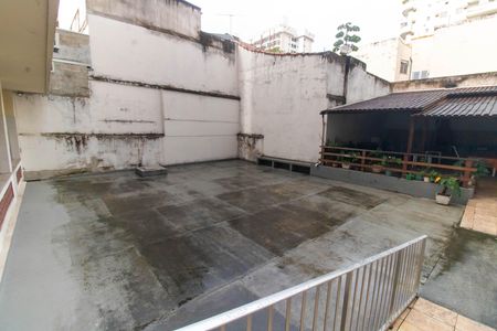 Apartamento à venda com 80m², 2 quartos e sem vagaÁrea comum