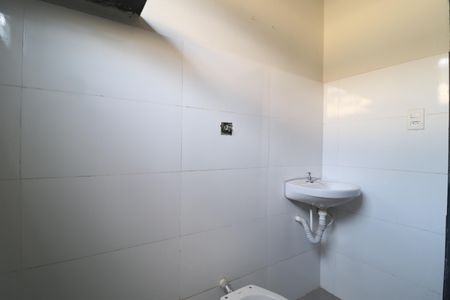 Banheiro de casa para alugar com 1 quarto, 45m² em Jardim Ipanema, Uberlândia