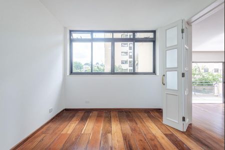 Apartamento à venda com 240m², 3 quartos e 4 vagas