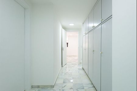 Apartamento à venda com 240m², 3 quartos e 4 vagas
