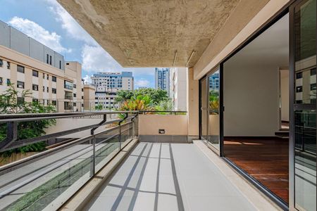 Apartamento à venda com 240m², 3 quartos e 4 vagas