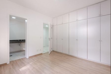Apartamento à venda com 240m², 3 quartos e 4 vagas