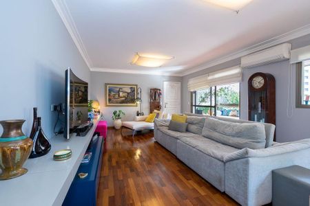 Apartamento à venda com 165m², 3 quartos e 3 vagas