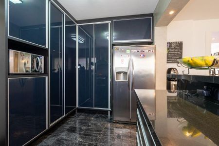 Apartamento à venda com 165m², 3 quartos e 3 vagas