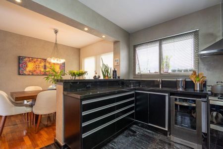 Apartamento à venda com 165m², 3 quartos e 3 vagas