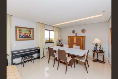 Apartamento à venda com 167m², 4 quartos e 4 vagas