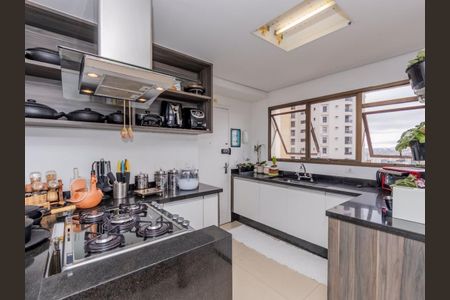 Apartamento à venda com 167m², 4 quartos e 4 vagas