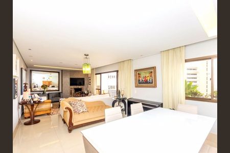 Apartamento à venda com 167m², 4 quartos e 4 vagas