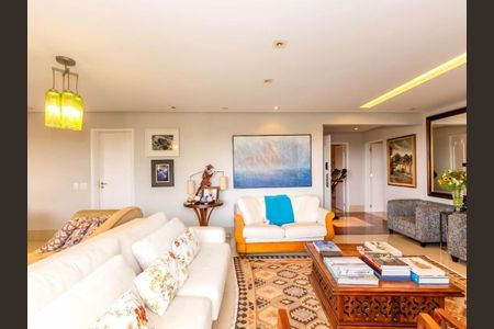 Apartamento à venda com 167m², 4 quartos e 4 vagas