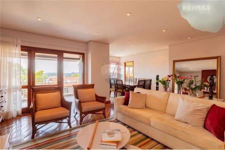 Casa à venda com 452m², 4 quartos e 7 vagas