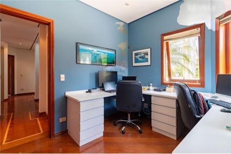 Casa à venda com 452m², 4 quartos e 7 vagas