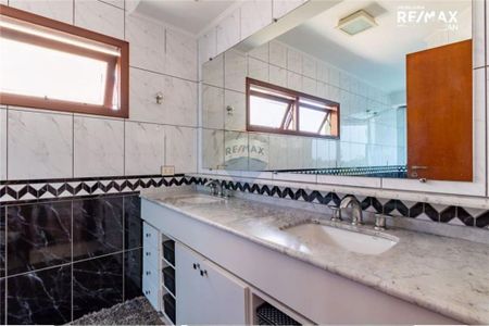 Casa à venda com 452m², 4 quartos e 7 vagas