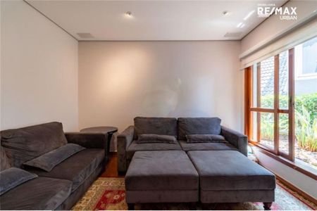 Casa à venda com 4 quartos, 452m² em Morada dos Pinheiros (Aldeia da Serra), Barueri