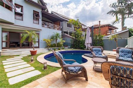 Casa à venda com 452m², 4 quartos e 7 vagas