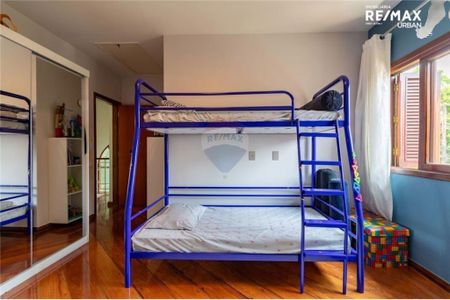 Casa à venda com 4 quartos, 452m² em Morada dos Pinheiros (Aldeia da Serra), Barueri
