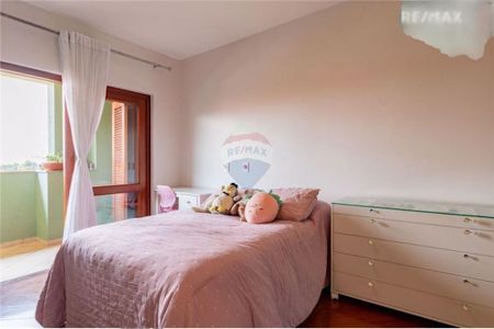 Casa à venda com 452m², 4 quartos e 7 vagas