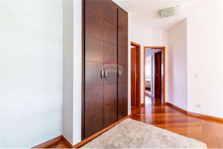 Casa à venda com 452m², 4 quartos e 7 vagas