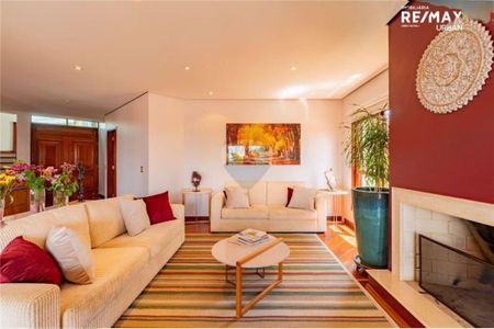 Casa à venda com 452m², 4 quartos e 7 vagas