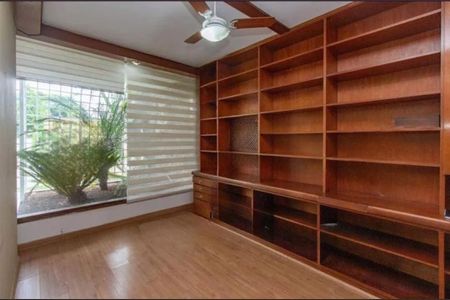 Casa à venda com 4 quartos, 450m² em Retiro Morumbi, São Paulo
