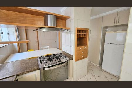 Casa à venda com 450m², 4 quartos e 4 vagas