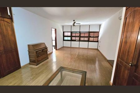 Casa à venda com 450m², 4 quartos e 4 vagas