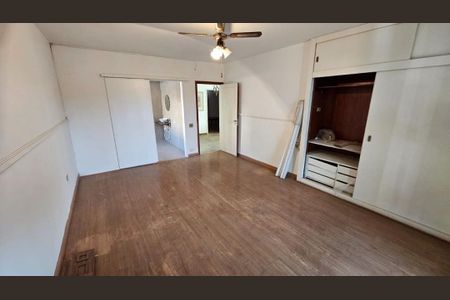 Casa à venda com 450m², 4 quartos e 4 vagas