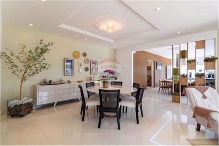 Casa à venda com 4 quartos, 546m² em Morada das Flores (Aldeia da Serra), Barueri