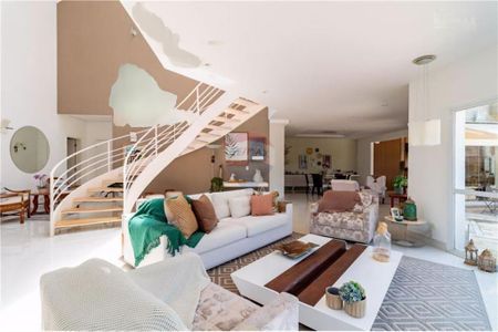 Casa à venda com 4 quartos, 546m² em Morada das Flores (Aldeia da Serra), Barueri