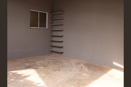 Casa à venda com 120m², 2 quartos e 2 vagasGaragem