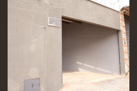 Casa à venda com 120m², 2 quartos e 2 vagasFachada