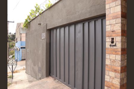 Casa à venda com 120m², 2 quartos e 2 vagasFachada