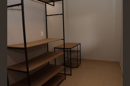 Casa à venda com 120m², 2 quartos e 2 vagasEscritório