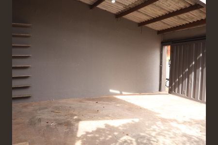 Casa à venda com 120m², 2 quartos e 2 vagasGaragem