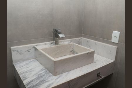 Casa à venda com 120m², 2 quartos e 2 vagasBanheiro da Suíte - torneira