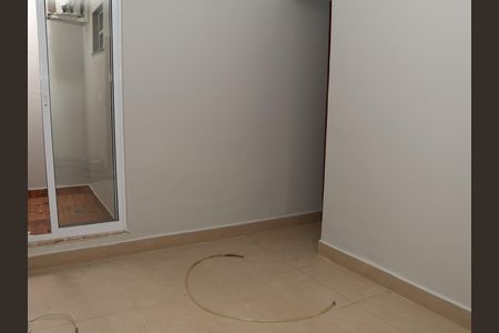 Casa à venda com 120m², 2 quartos e 2 vagassuite