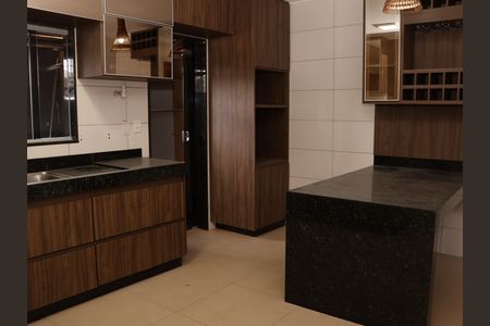 Casa à venda com 120m², 2 quartos e 2 vagasCozinha