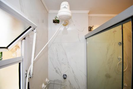 banheiro de apartamento para alugar com 1 quarto, 40m² em Sumaré, São Paulo