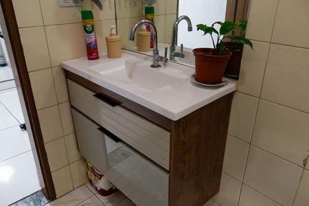 Casa à venda com 170m², 6 quartos e 1 vaga Casa à venda com 170m², 6 quartos e 1 vagaBanheiro