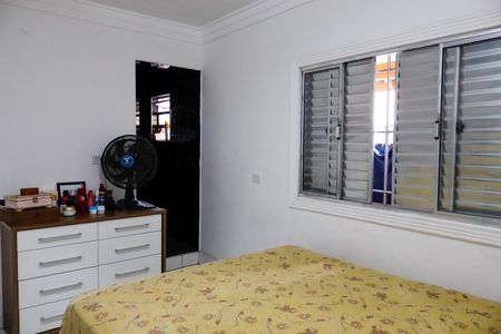 Casa à venda com 170m², 6 quartos e 1 vaga Casa à venda com 170m², 6 quartos e 1 vagaQuarto 3 - Suíte