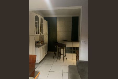 Sala de casa à venda com 5 quartos, 170m² em Jardim Roberto, Osasco