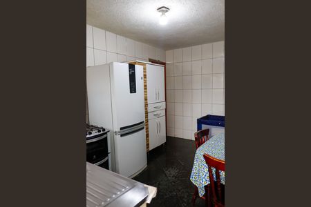 Casa à venda com 170m², 6 quartos e 1 vaga Casa à venda com 170m², 6 quartos e 1 vagaCozinha